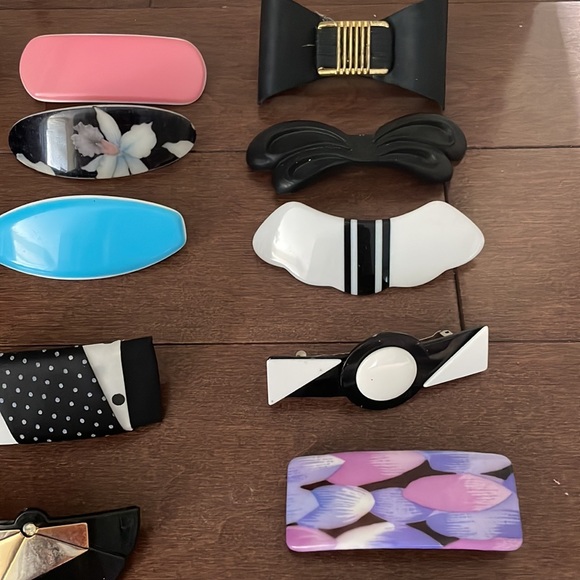 Vintage Collection of Hair Accessories - Picture 5 of 9